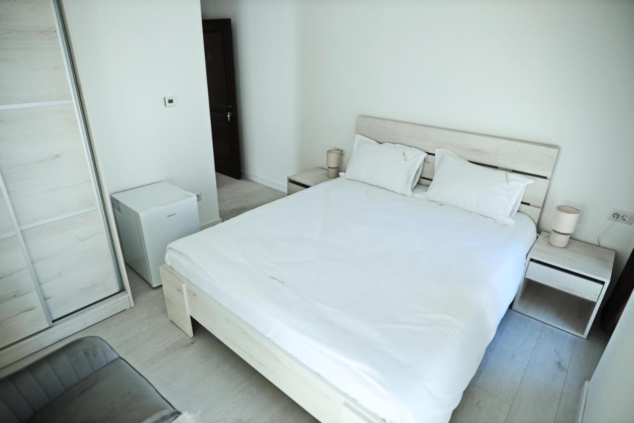 דירות פיטסטי Casa Vys מראה חיצוני תמונה