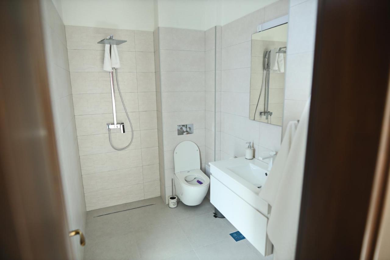 דירות פיטסטי Casa Vys מראה חיצוני תמונה