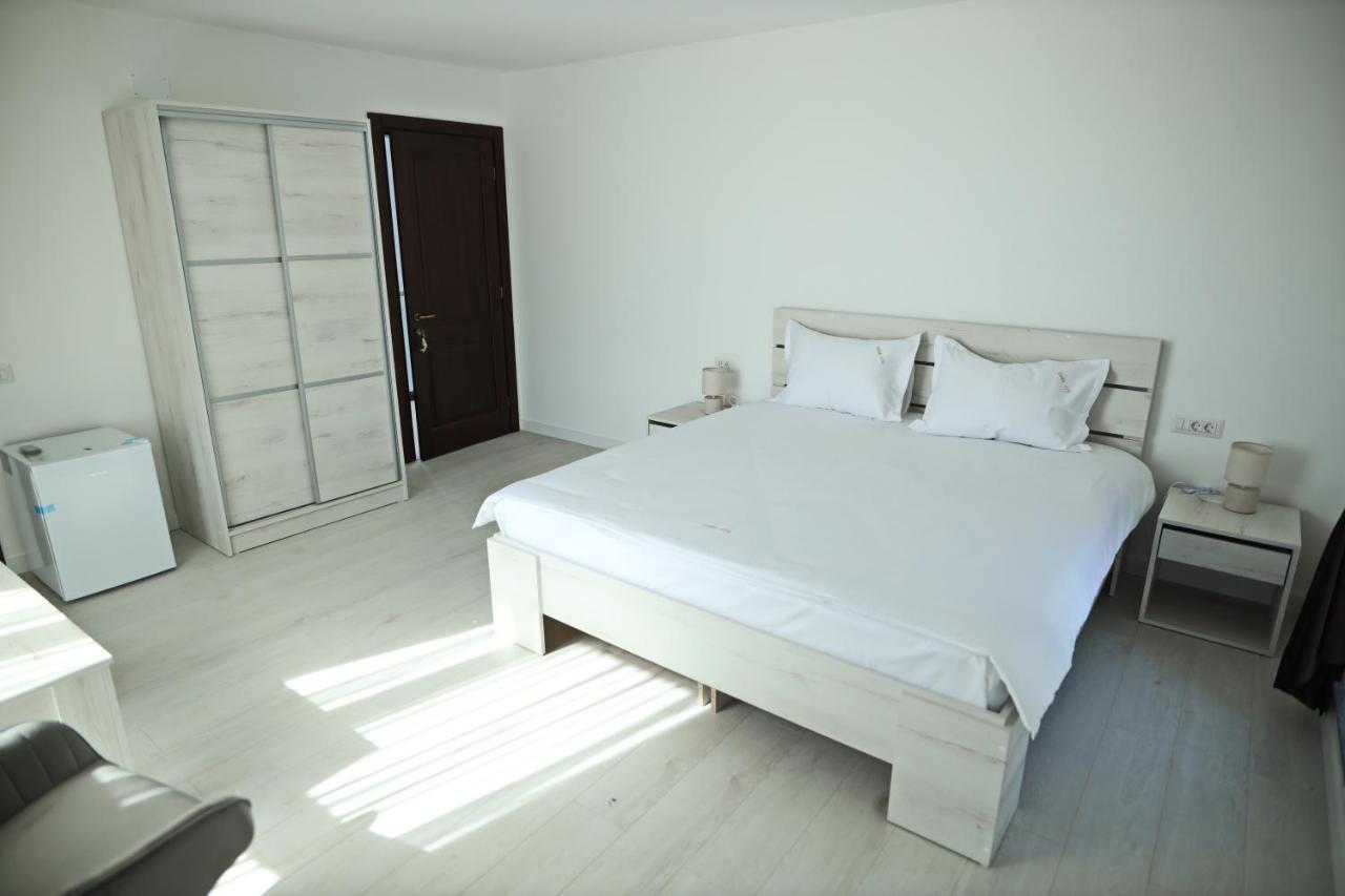 דירות פיטסטי Casa Vys מראה חיצוני תמונה